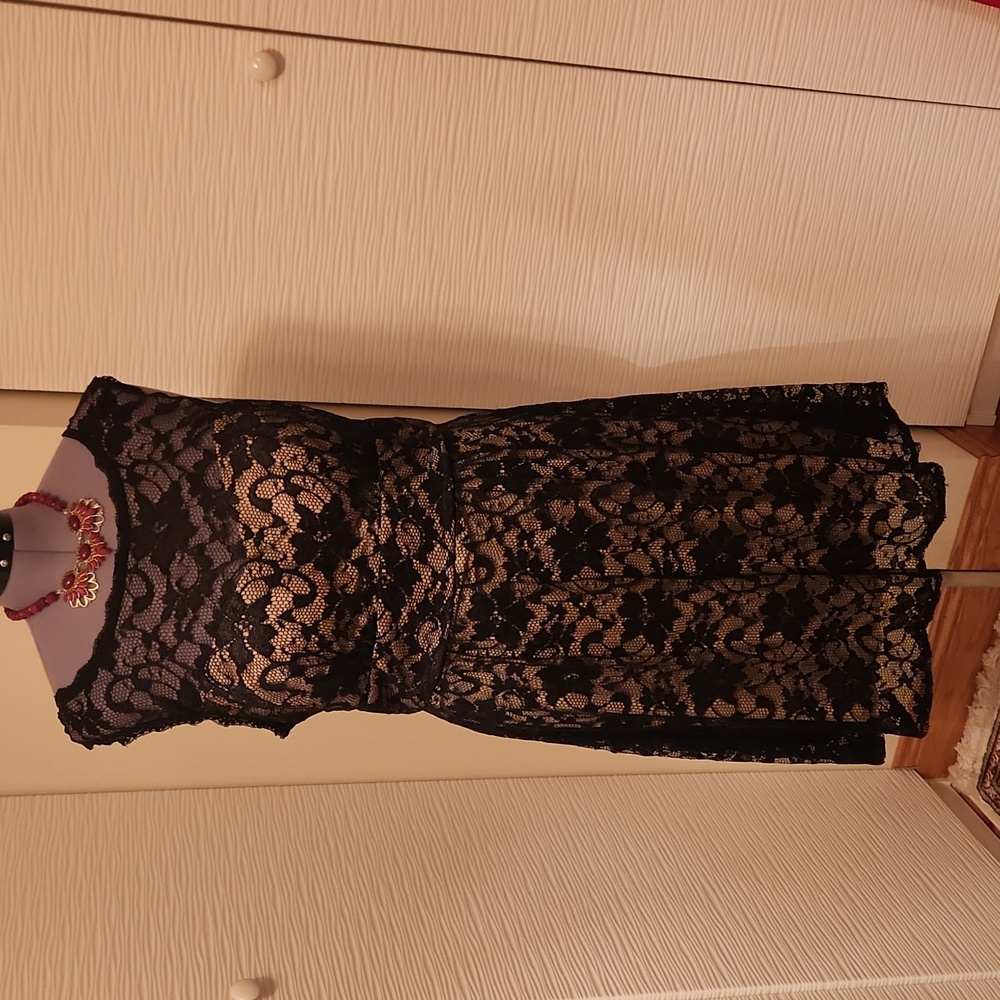 DB ESTABLISHED 1962 DRESS SIZE 14